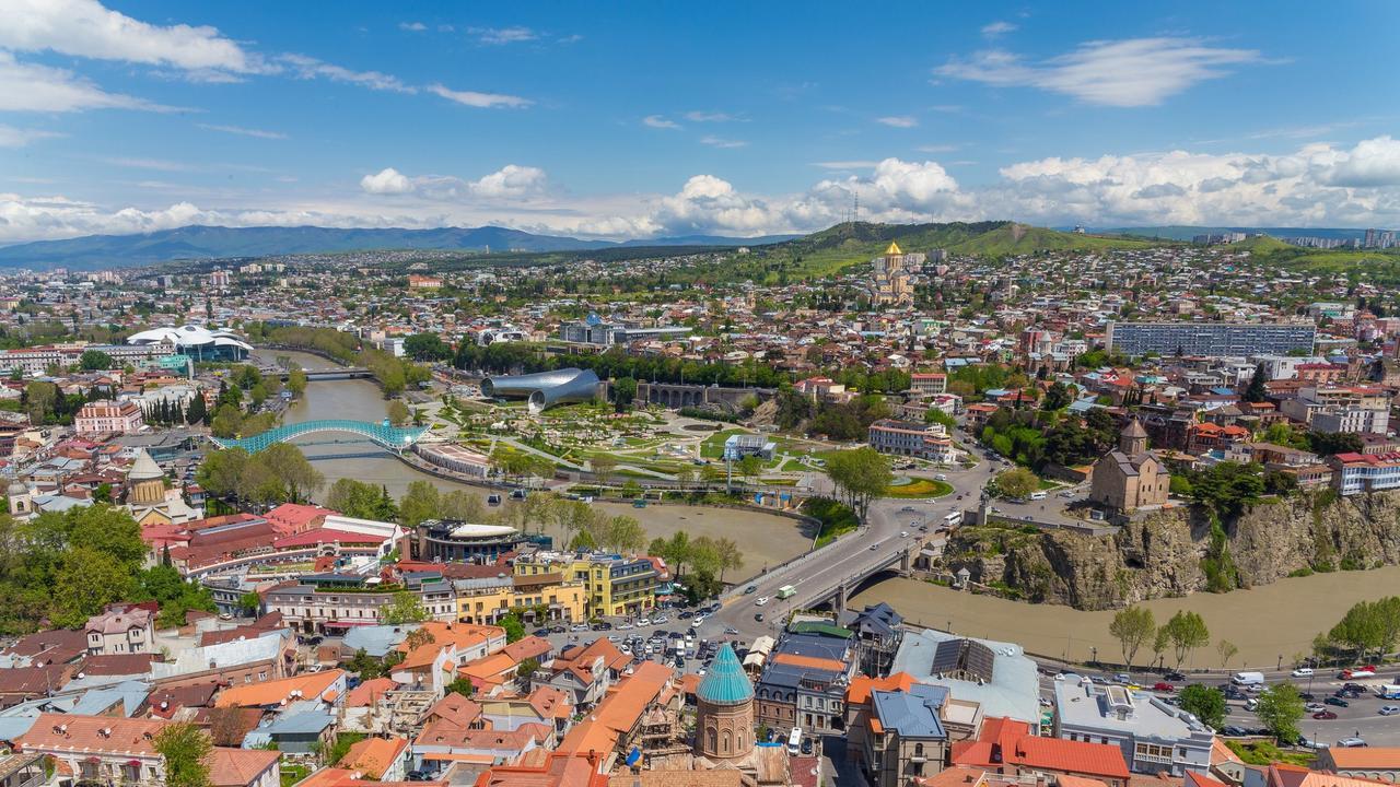 Hotel Caucasus Tbilisi Esterno foto